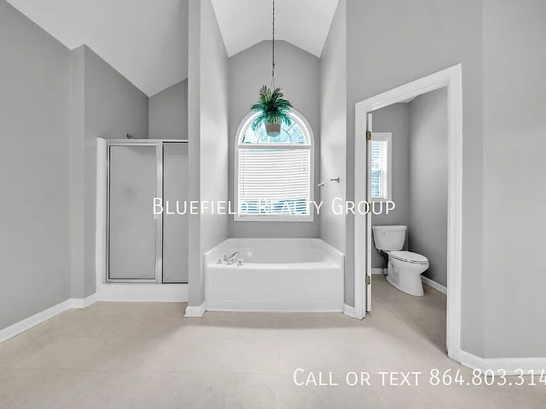 417 Summergreen Way — Photo 19