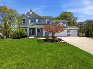 6342 Eaglewood Dr, Hudsonville, MI 49426