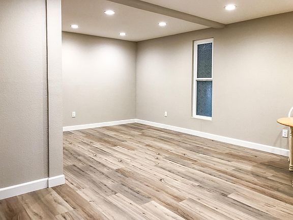 2nd image of 1000 W Macarthur Blvd APT 63