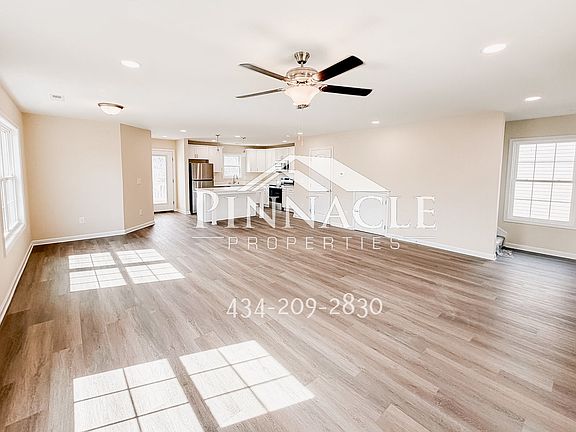5th image of 233 Munford St