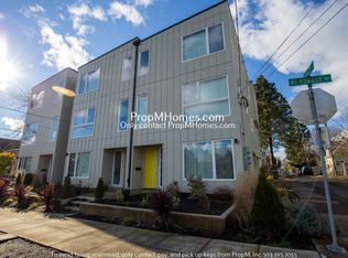 4493 NE Rodney Ave #A, Portland, OR 97211