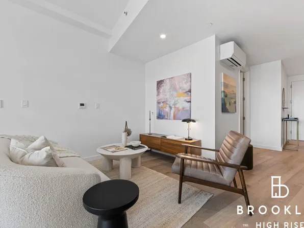 50 East Tenth Street image 2 of 11