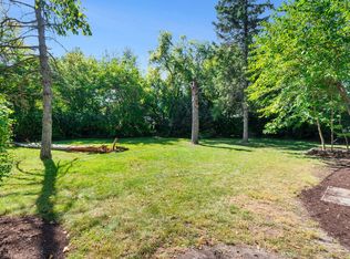 88 N Airlite St, Elgin, IL