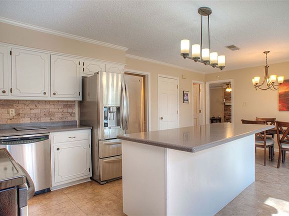 5th image of 8233 San Augustine Ln