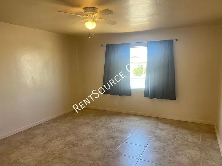 1360 Nancy St — Photo 11