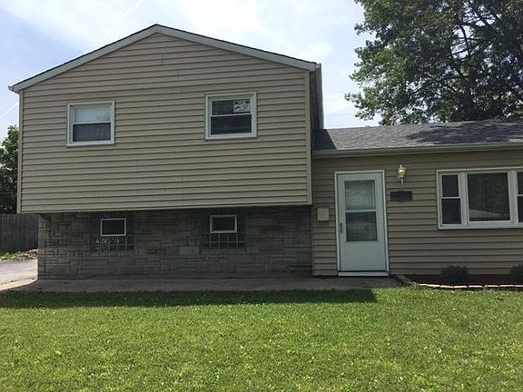 2nd image of 22465 Yates Ave