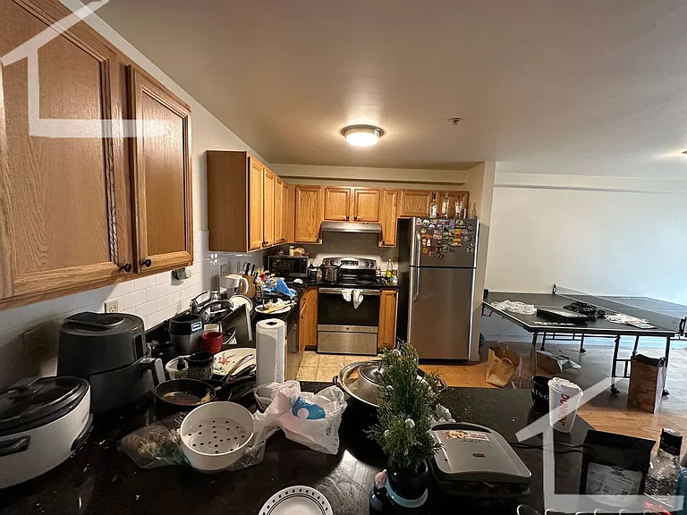 34 Raymond St #195 — Photo 5