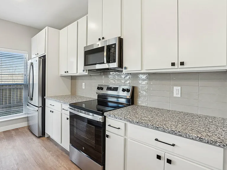 Summerwell Maple Grove — Photo 22