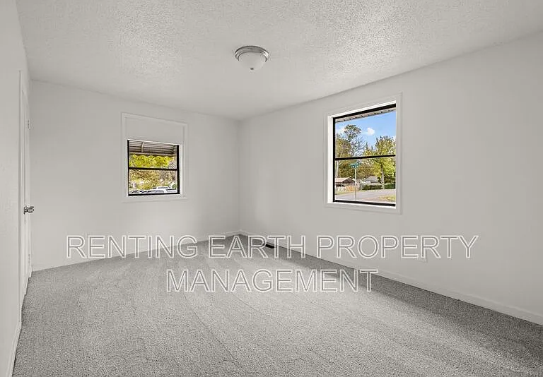 1893 Princeton Ct SW — Photo 15
