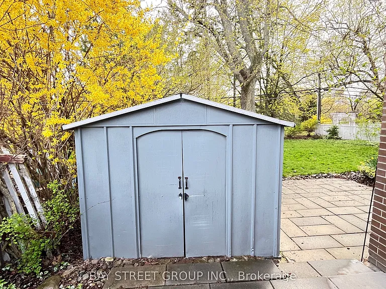 153 Simpson Rd — Photo 25