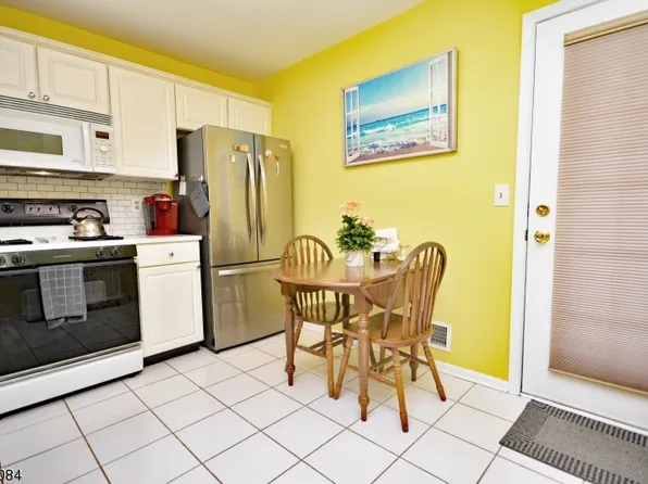 137 Potomac Dr, Bernards Twp., NJ 07920