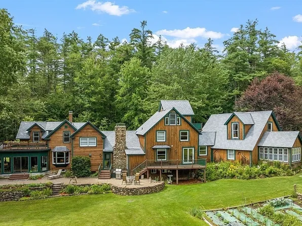 11 Cross Rd, Ashburnham, MA 01430