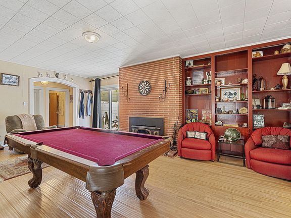 4th image of 17 Maple Dr