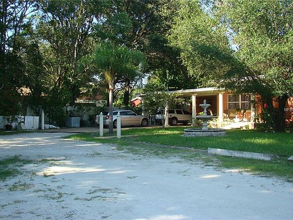 4th image of 7810 N Thatcher Ave