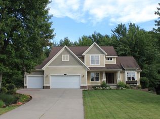 65 W Farr Rd, Norton Shores, MI 49444