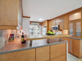 10254 Dover Ridge, 1 br / 1.0 ba, $930