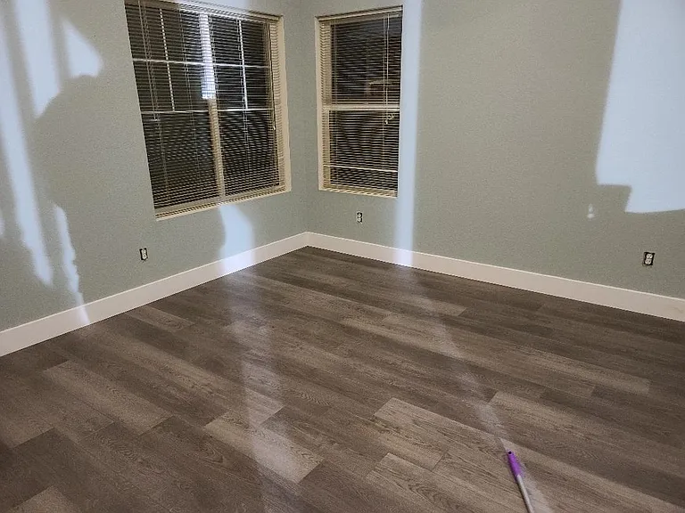 960 Cloverbrook Cir — Photo 1