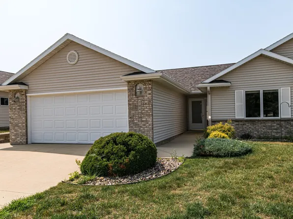 704 7 1/2 Street Cir NW, Kasson, MN 55944