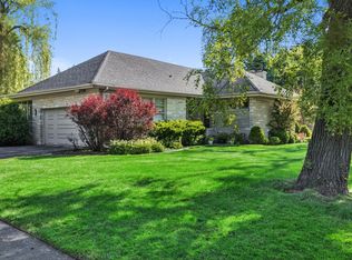 678 Sheridan Rd, Wilmette, IL 60091