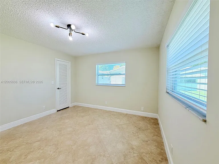 8581 NW 17th St — Photo 29
