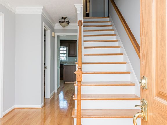 4th image of 8808 Morning Park Dr