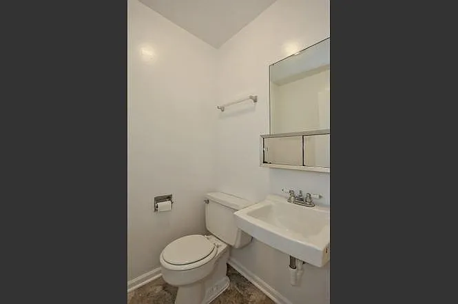 2150 Rugen Rd — Photo 15