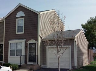 5017 Singleton Dr #24-D, Hilliard, OH 43026