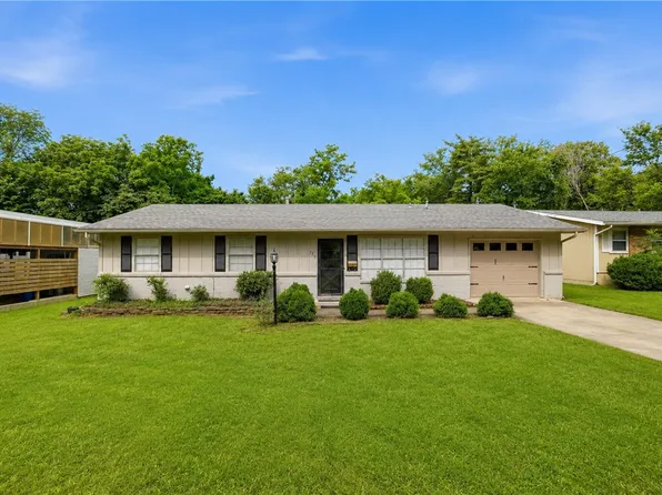 725 N Washington Ave, Fayetteville, AR 72701