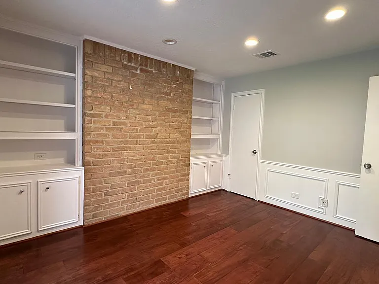 11527 Cedar Creek Dr — Photo 20