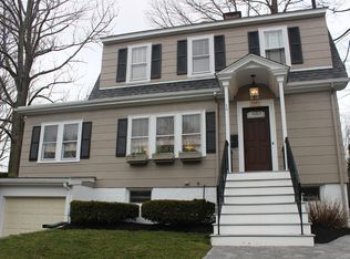 17 Plymouth Rd, Needham, MA 02492