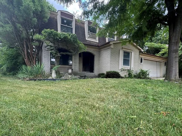 39713 Chaffer Ct, Clinton Township, MI 48038