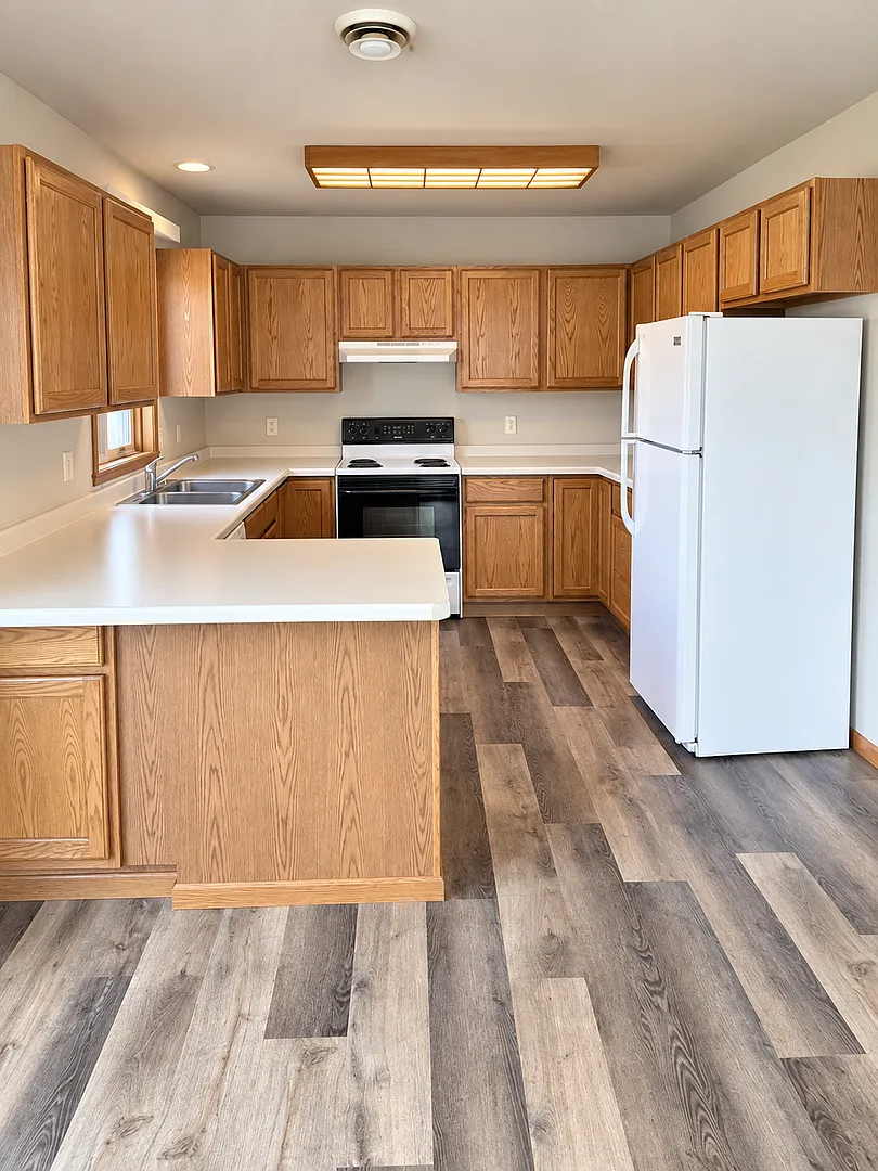 2825 Prestige Ct — Photo 4