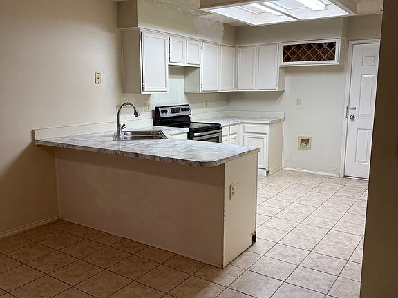 3rd image of 2127 Hearthside Ln