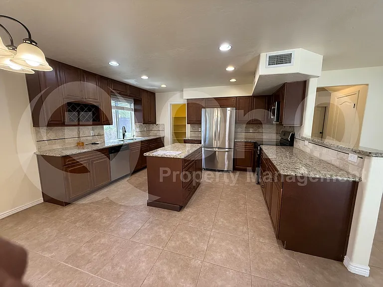 20415 N 17th Pl — Photo 10