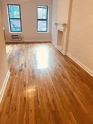 Rented by Metropolis Real Estate of Manhattan