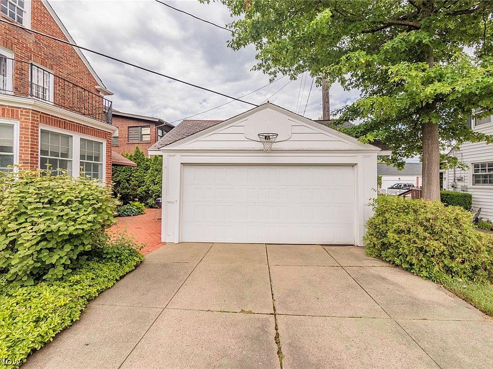 19407 Frazier Dr, Rocky River, OH 44116 Zillow