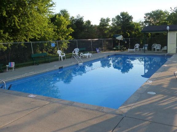 3rd image of 2945 County Road 4 SW #347