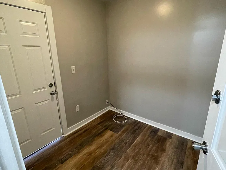 2905 Cottage Grove Ave #3 — Photo 9