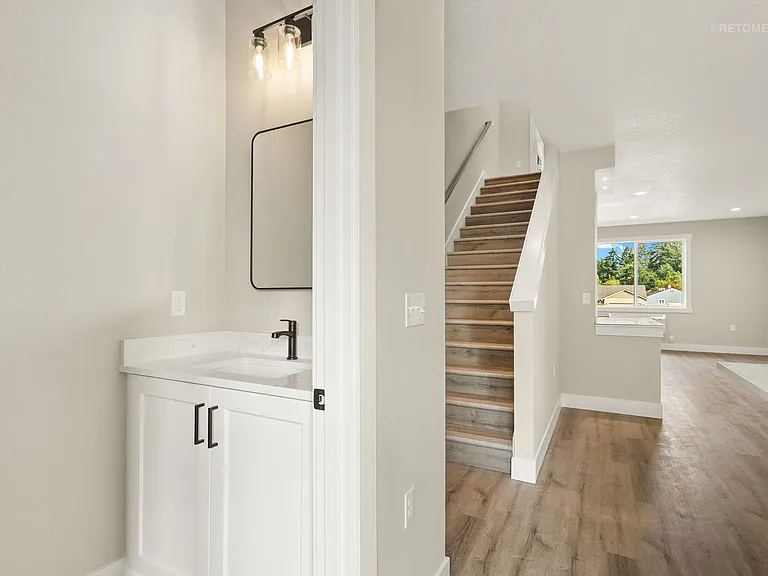4237 Verda Ln NE — Photo 10
