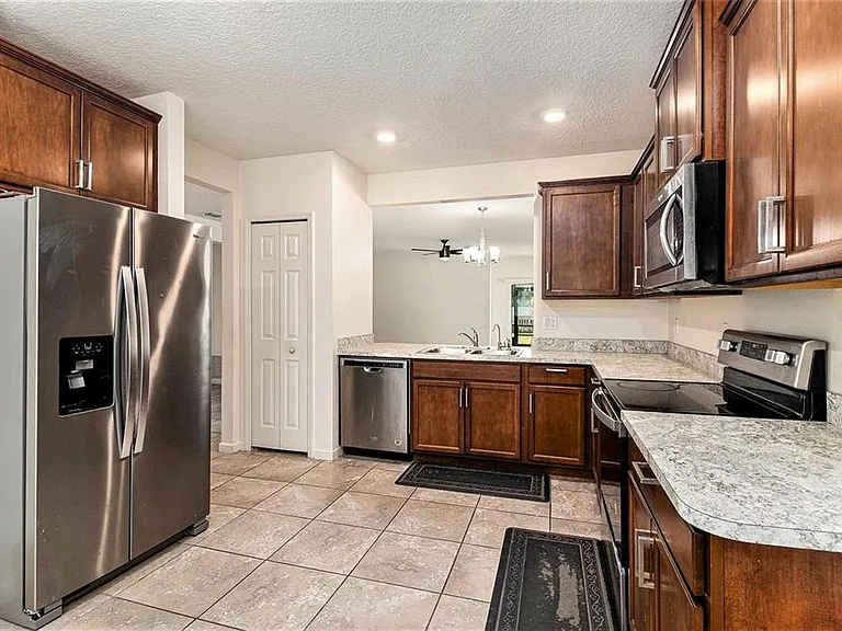 769 Forest Trace Cir — Photo 24