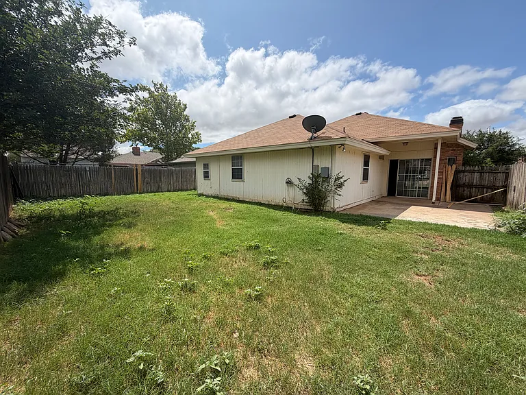 2314 93rd Pl — Photo 20