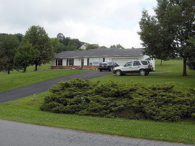 2nd image of 2298 W Best Rd