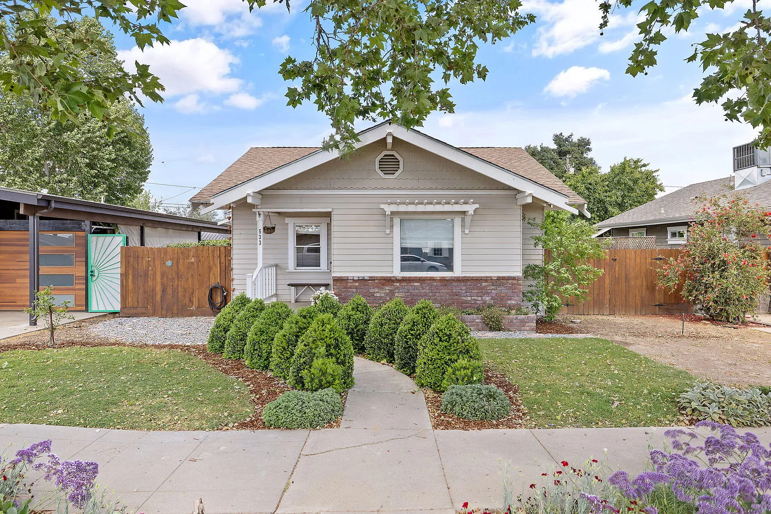 533 S E Street photo 1