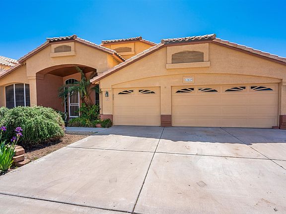 3rd image of 12429 W Encanto Blvd