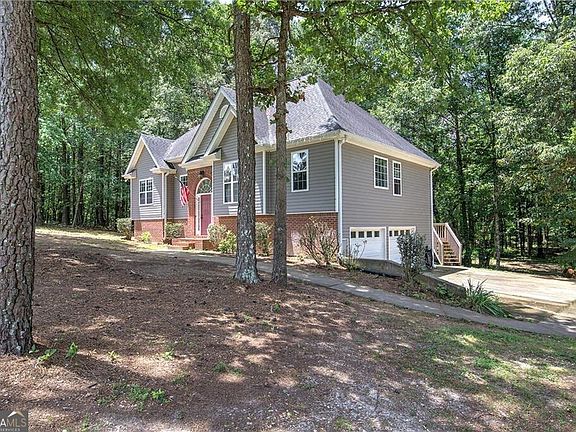 2nd image of 80 Iron Hill Rd