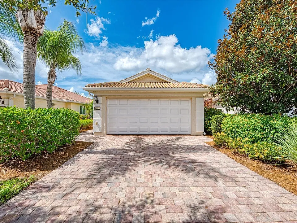 6083 Benevento Dr
