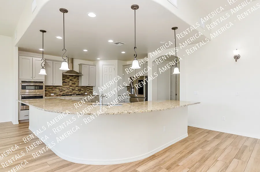 Beautiful Home in Corona de Tucson! — Photo 4