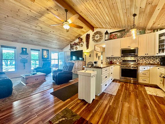 5th image of 5 Dogwood Cir