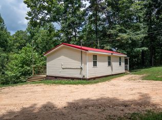 200 Hurst Ln, Lawrenceburg, TN 38464
