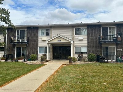 9575 Terrace Pl APT 1J, Des Plaines, IL, 60016